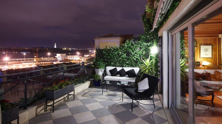 As Janelas Verdes Inn, a Lisbon Heritage Collection