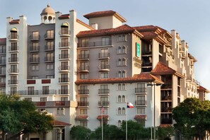Exterior - Embassy Suites by Hilton Dallas DFW Airport South (Irving)