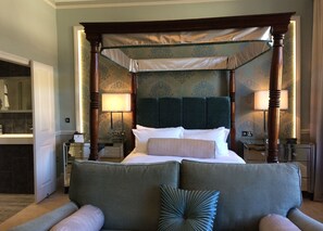 Deluxe Room, 1 Queen Bed, Non Smoking (Four Poster Bed) | Desk, iron/ironing board, free WiFi, bed sheets