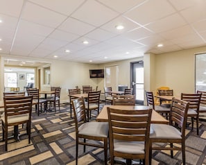 Free daily continental breakfast