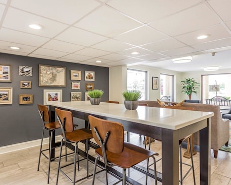 Lobby. Quality Inn Mt. Pleasant - Charleston