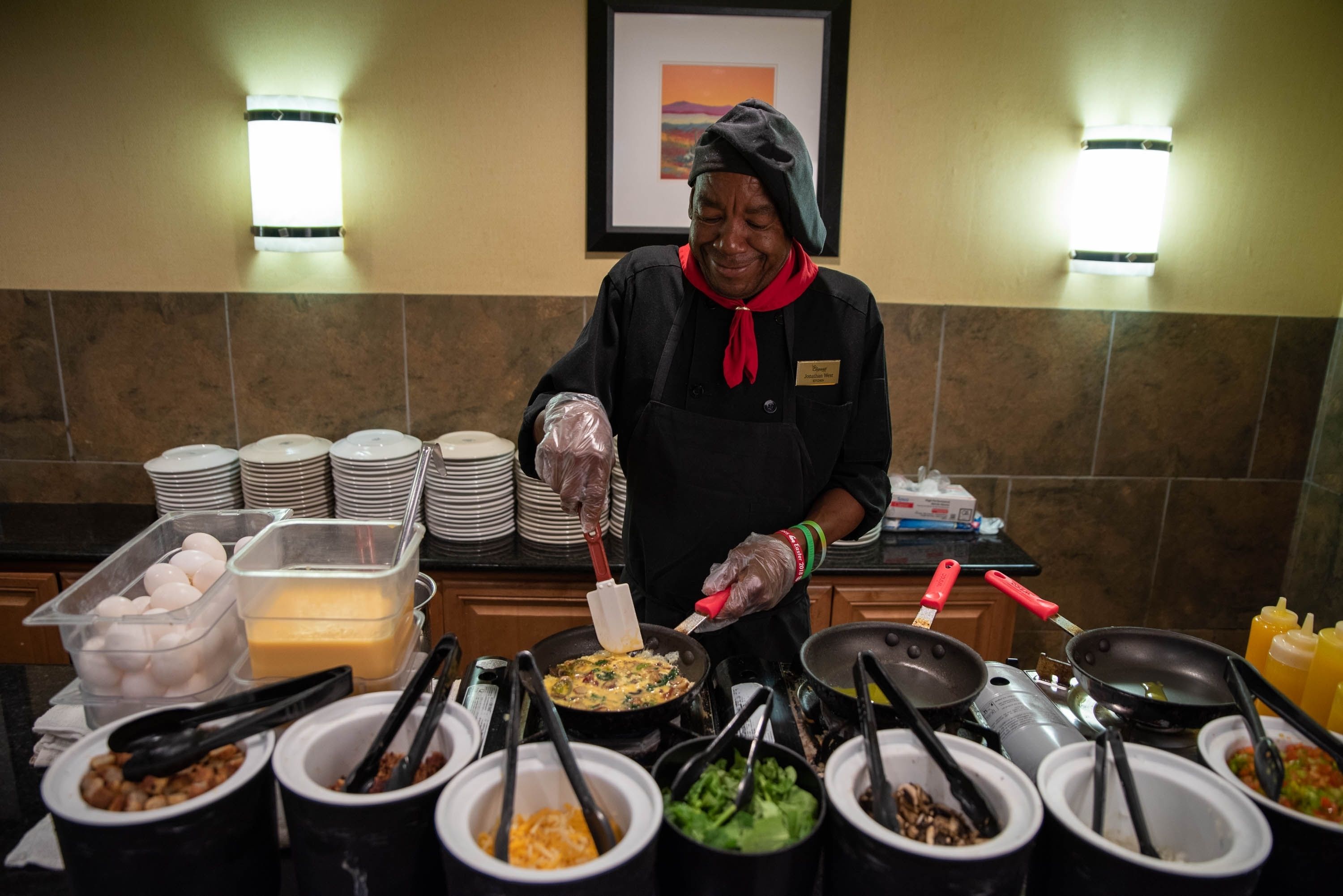 Free daily buffet breakfast 