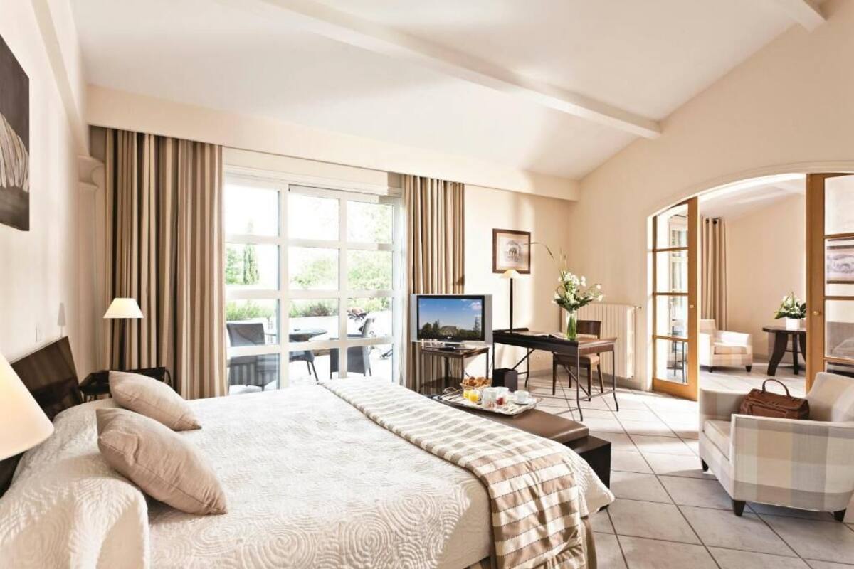 1 bedroom, in-room safe, desk, iron/ironing board