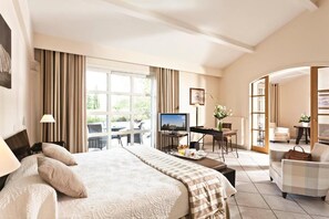 1 bedroom, in-room safe, desk, iron/ironing board