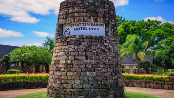 Fachada de la propiedad