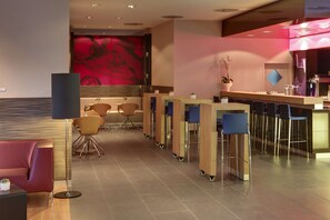 Bar (in der Unterkunft)
