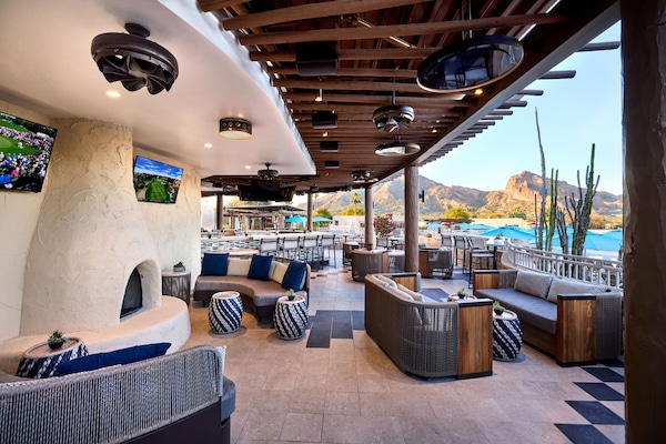 2 outdoor pools, cabanas (surcharge), pool umbrellas