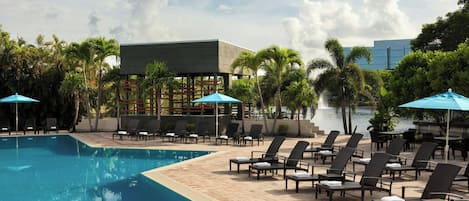 Alberca al aire libre