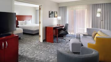 Room, 1 King Bed with Sofa bed, Non Smoking | Hypo-allergenic bedding, down duvets, desk, laptop workspace