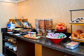 Free daily buffet breakfast 