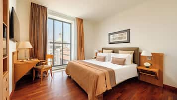 Classic-Doppel- oder -Zweibettzimmer | Allergikerbettwaren, Daunenbettdecken, Pillowtop-Betten, Minibar