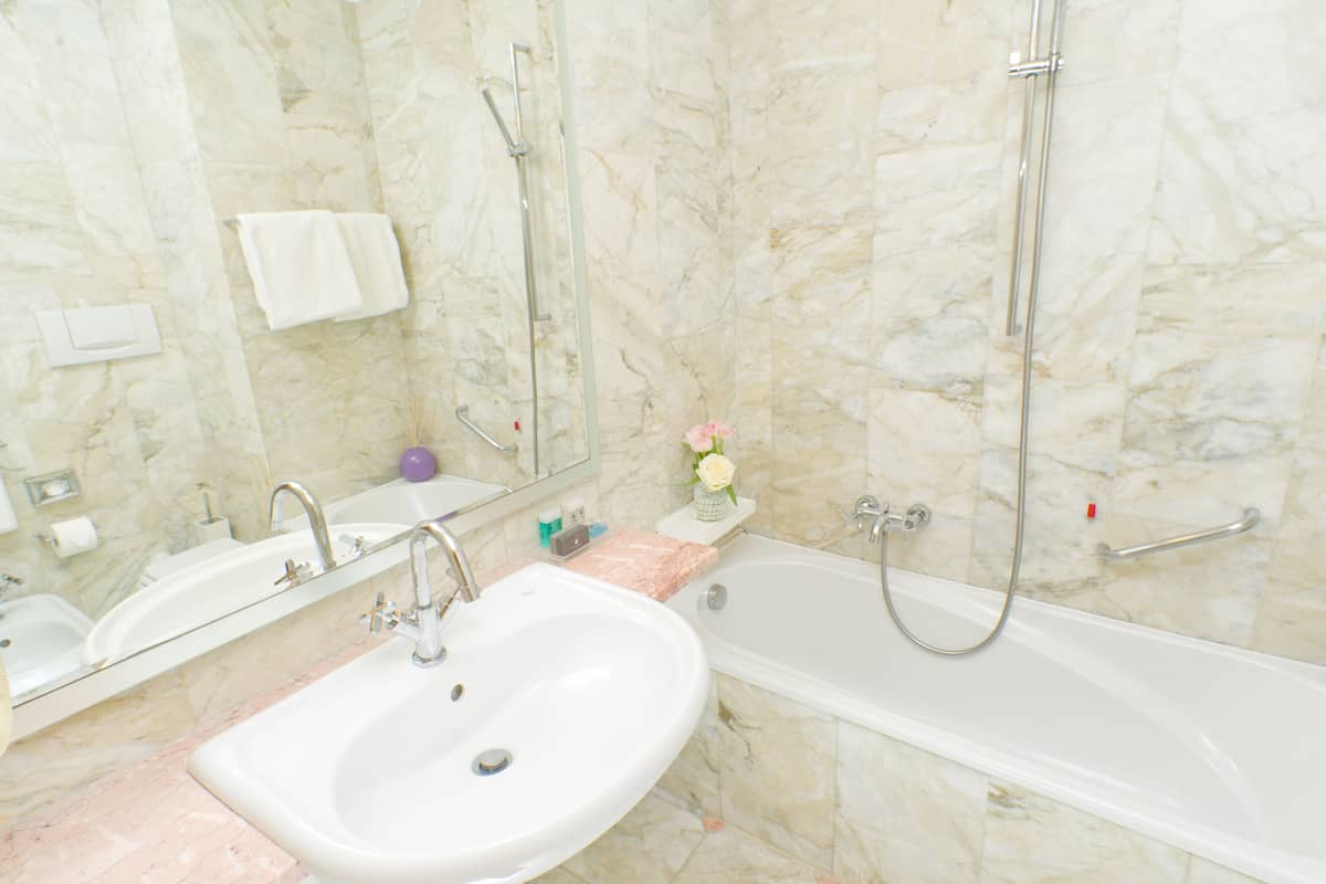 Bathroom | Free toiletries, hair dryer, bathrobes, slippers