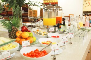 Free daily full breakfast