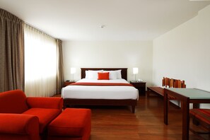 Junior Double Room | Premium bedding, minibar, in-room safe, desk - San Agustin Exclusive Hotel (Lima)