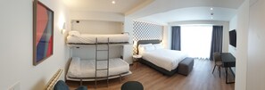 1 habitación, minibar, caja de seguridad en la habitación y escritorio 