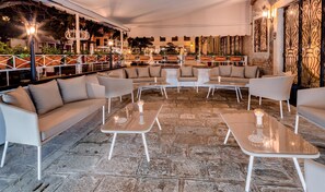 Bar (en el alojamiento)