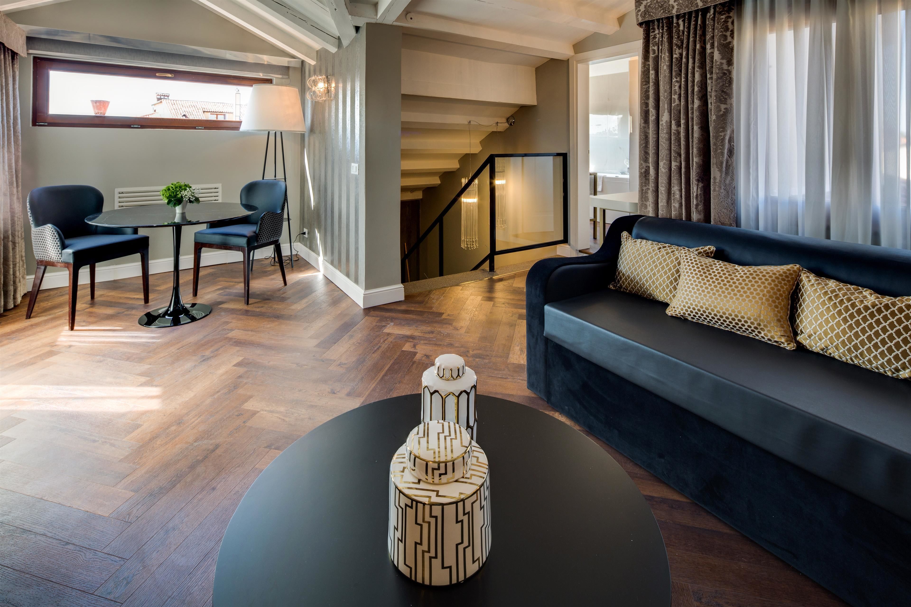 suite deluxe, 1 letto queen, non fumatori | minibar, in-room safe, desk, blackout curtains