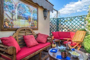 Porch - Hotel Forum (Rome)