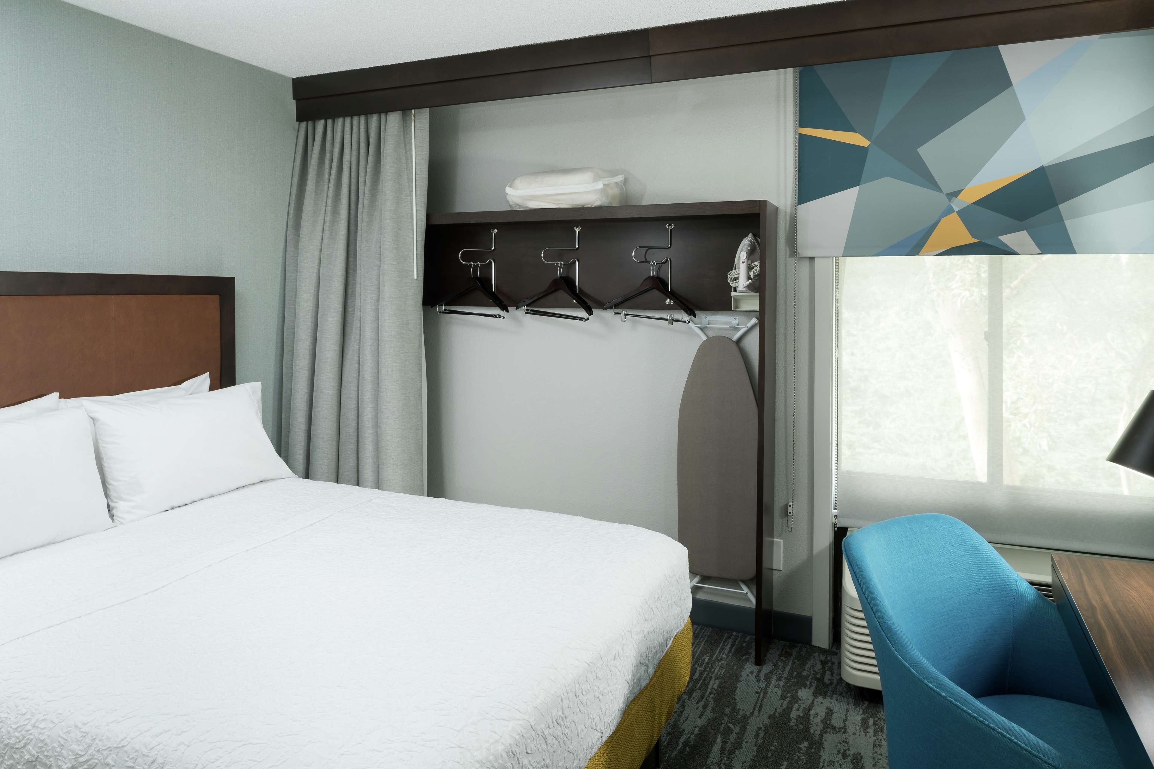 in-room safe, desk, iron/ironing board, free wifi