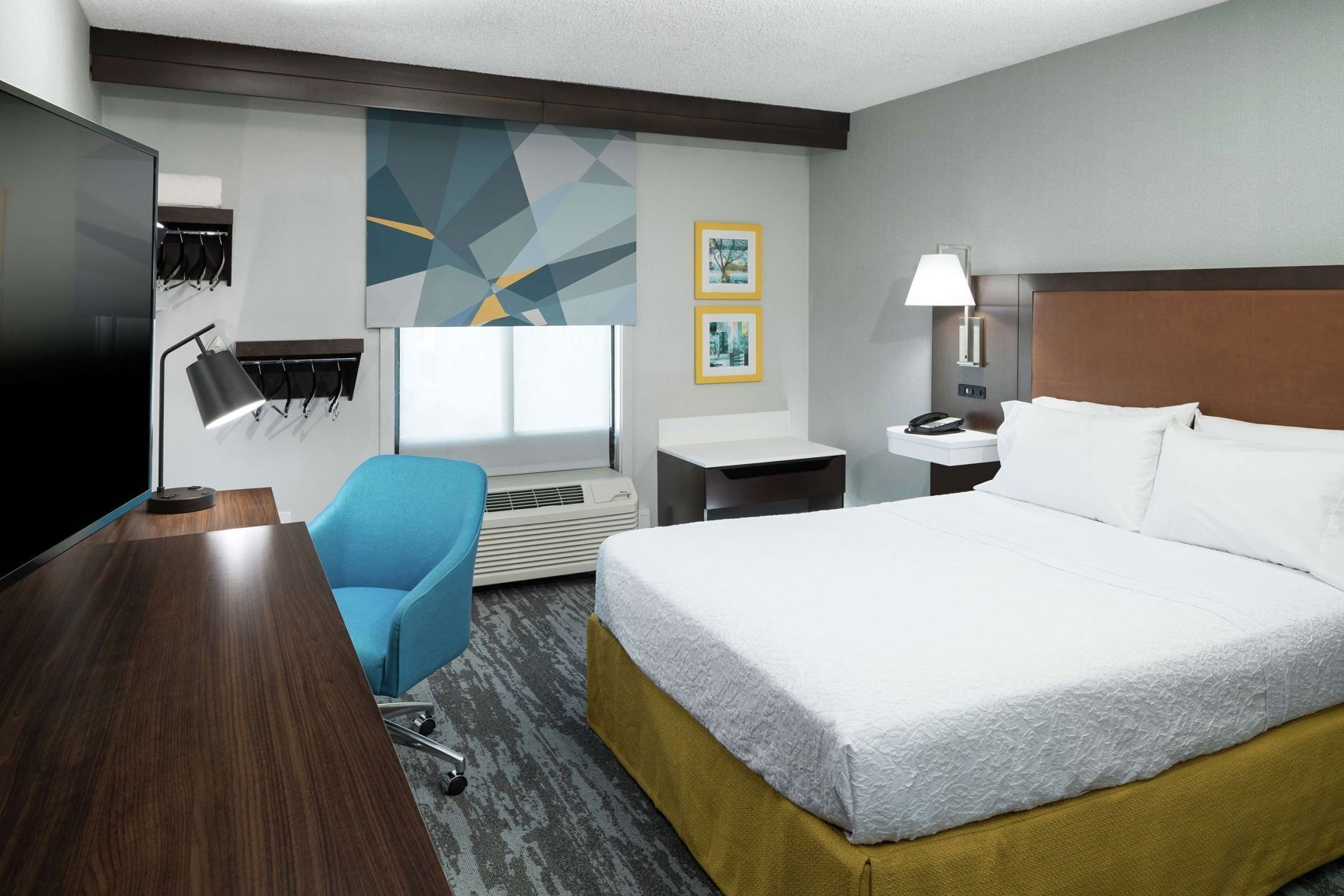 In-room safe, desk, iron/ironing board, free WiFi