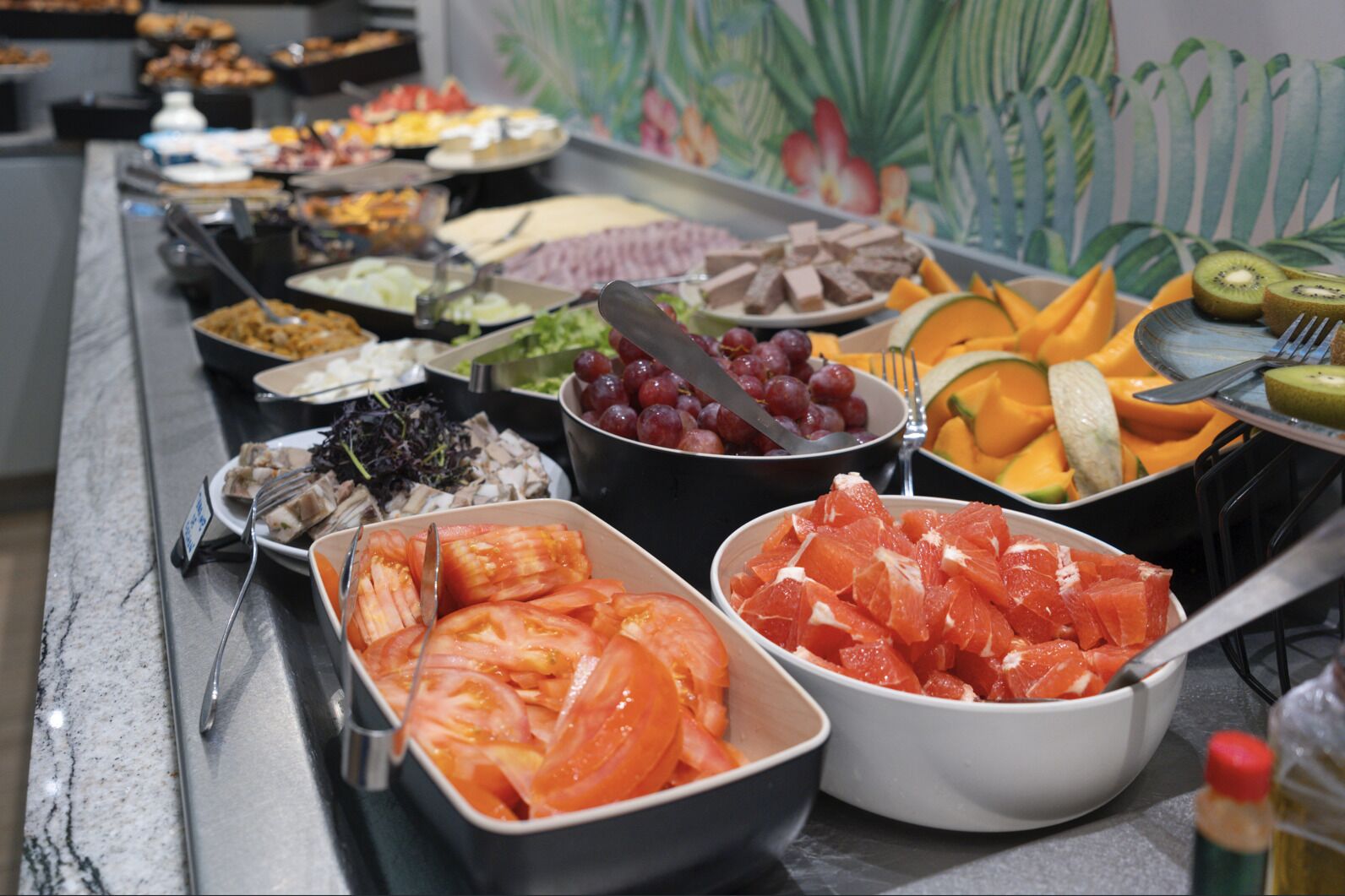 Frokostbuffé hver dag (mot et tillegg)
