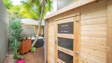 Warmsteinmassagen, Tiefengewebe-Massagen, Thai-Massagen