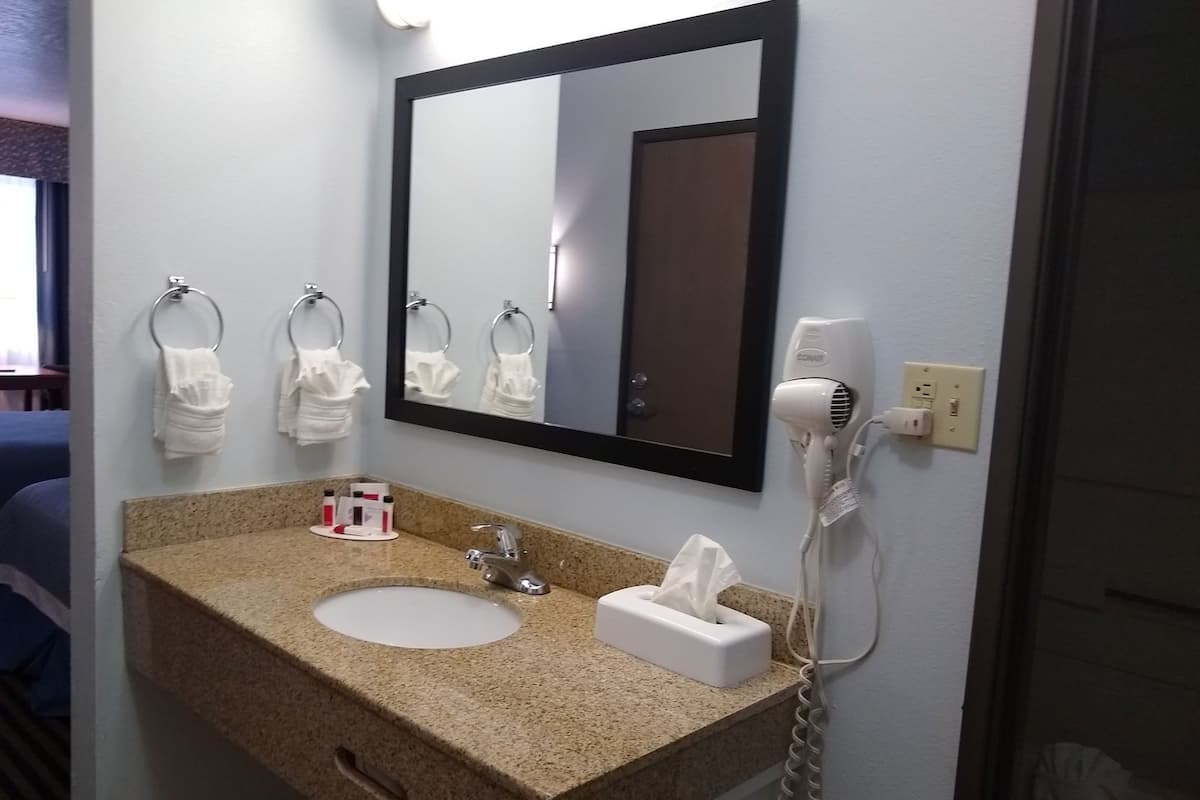 Bathroom | Hair dryer, towels