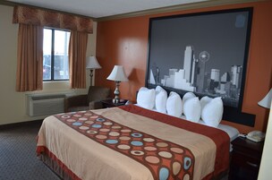 办公桌、免费 WiFi