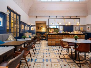 Daily buffet breakfast (EUR 13.9 per person) - Ibis Paris Grands Boulevards Opera 9th (Paris)