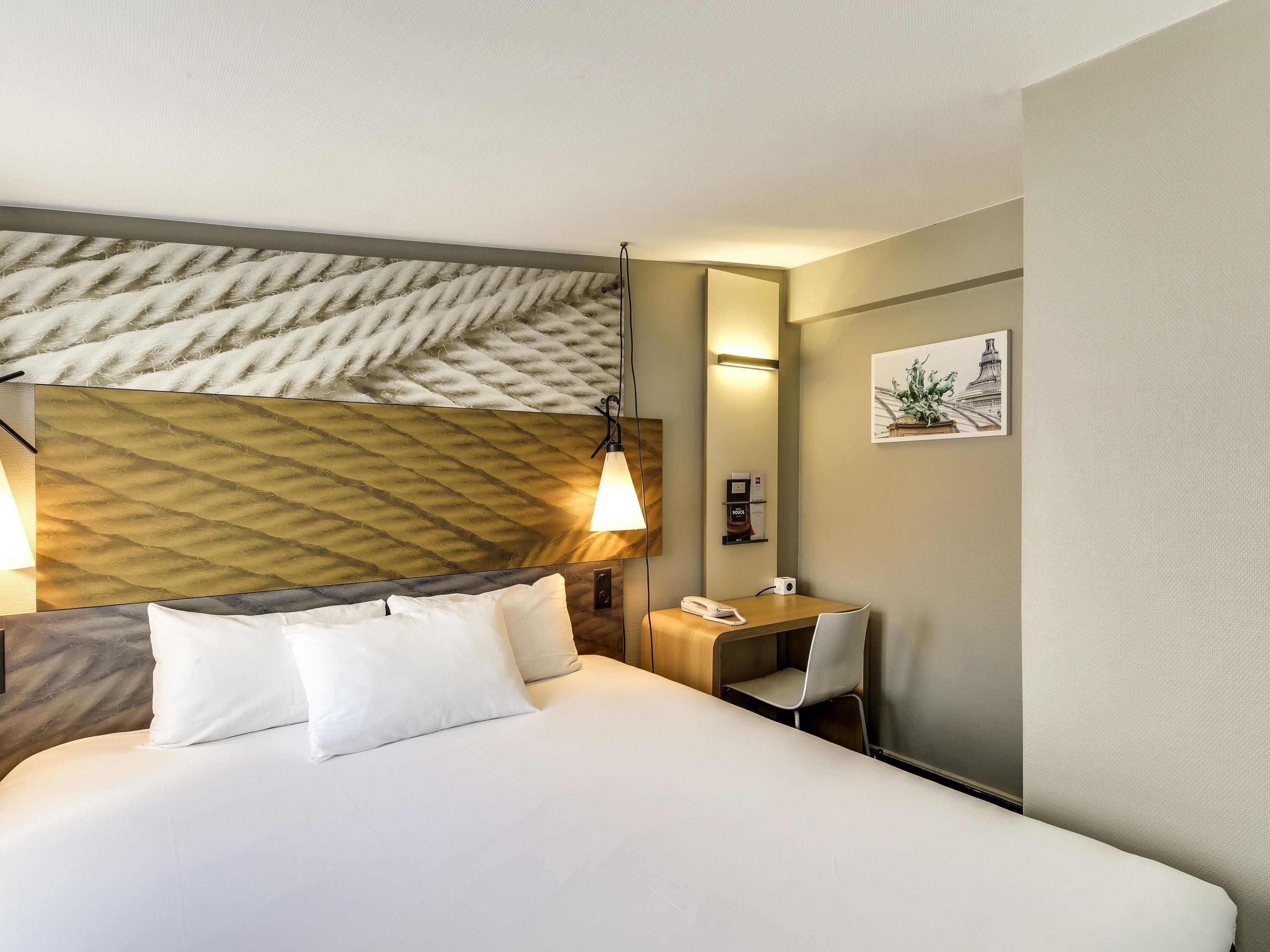 in-room safe, desk, soundproofing, free wifi