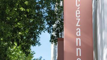 Mặt tiền nơi lưu trú