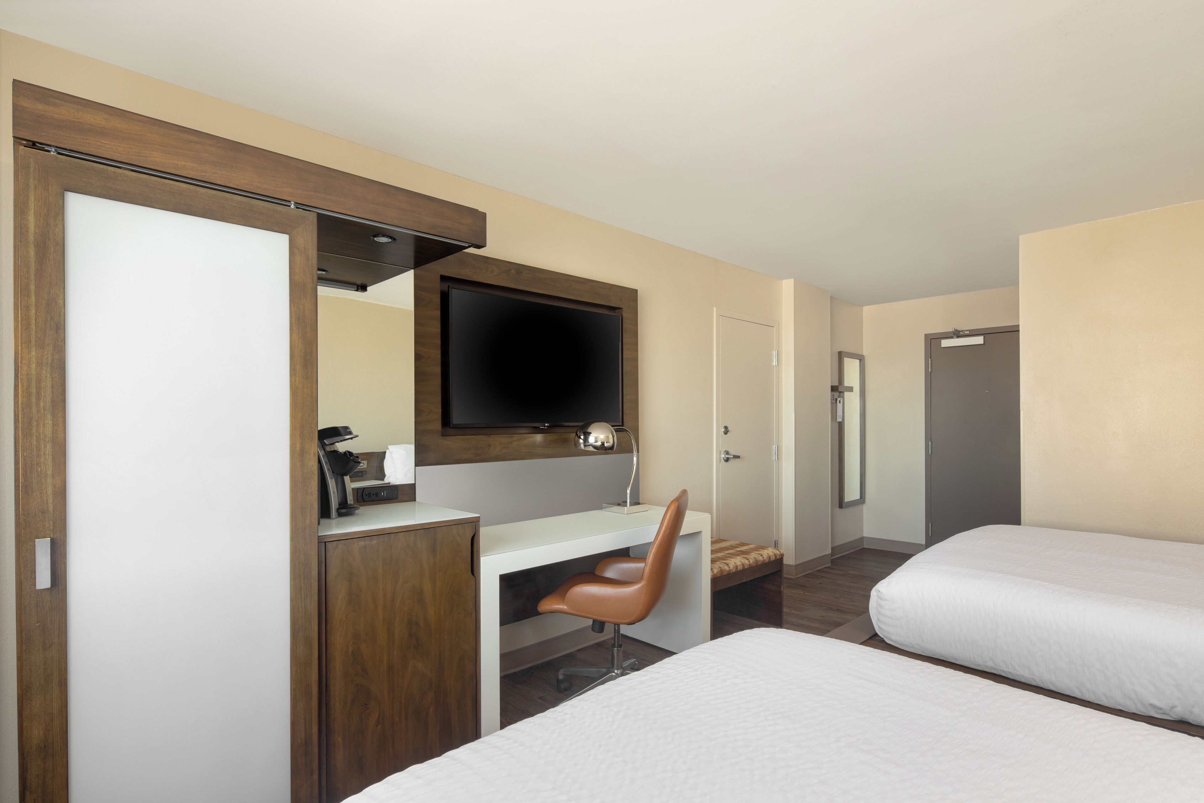 In-room safe, desk, laptop workspace, blackout drapes