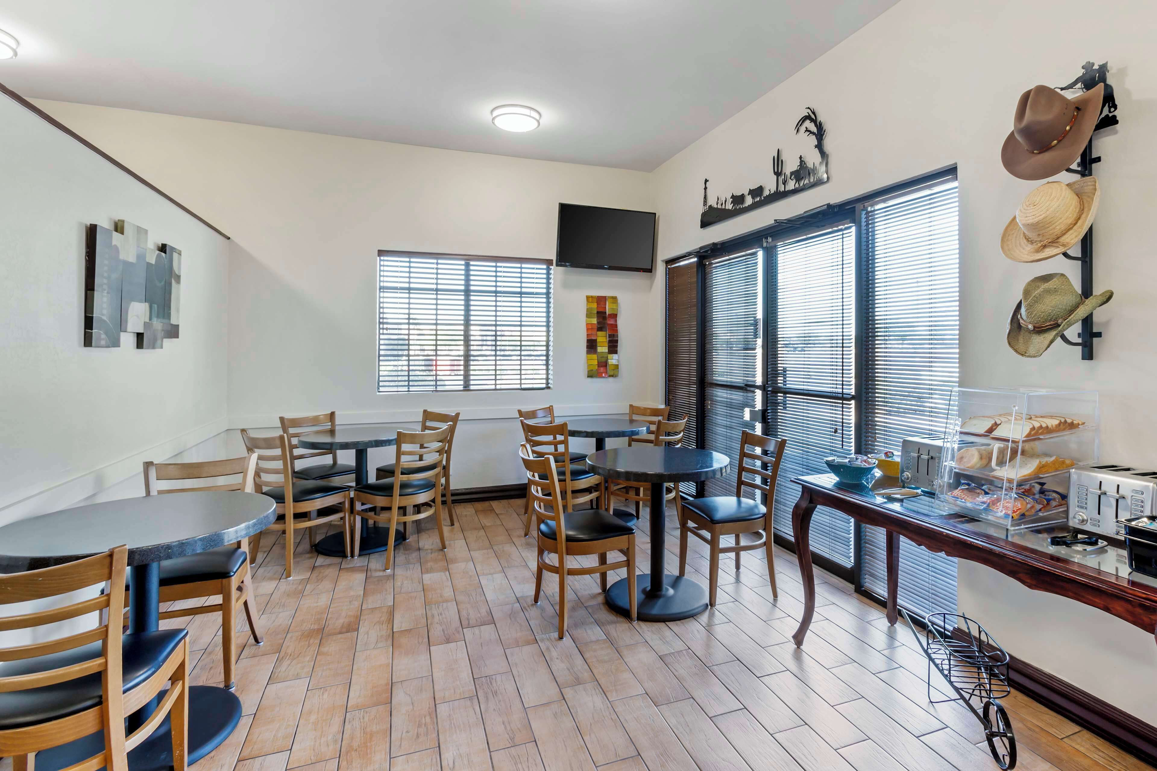 free daily on-the-go breakfast