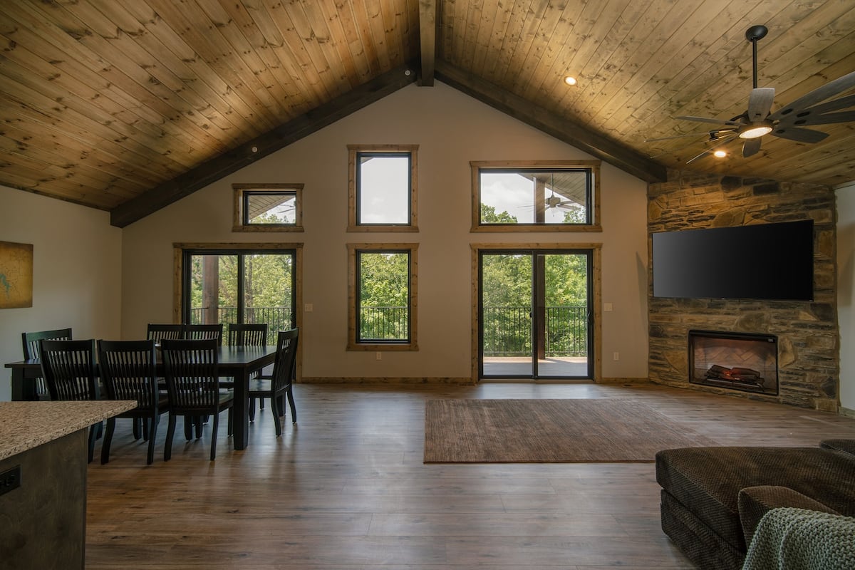 Indian Point - 5-Bedroom Lodge 168 | 遮光窗簾/窗簾、熨斗/熨衫板、免費 Wi-Fi、獨特設計