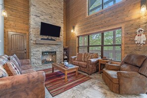 3-BD Cabin w/ Loft #25 | Living area