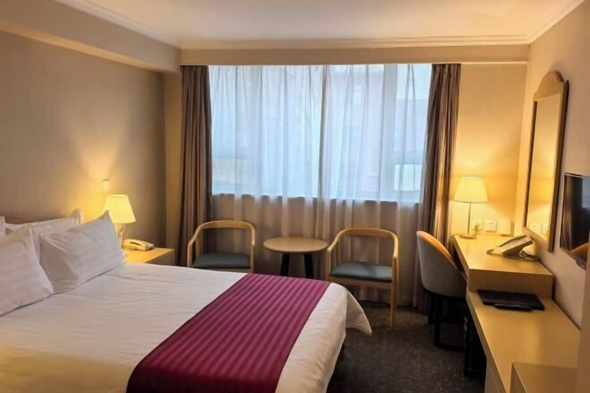 Minibar, in-room safe, desk, soundproofing