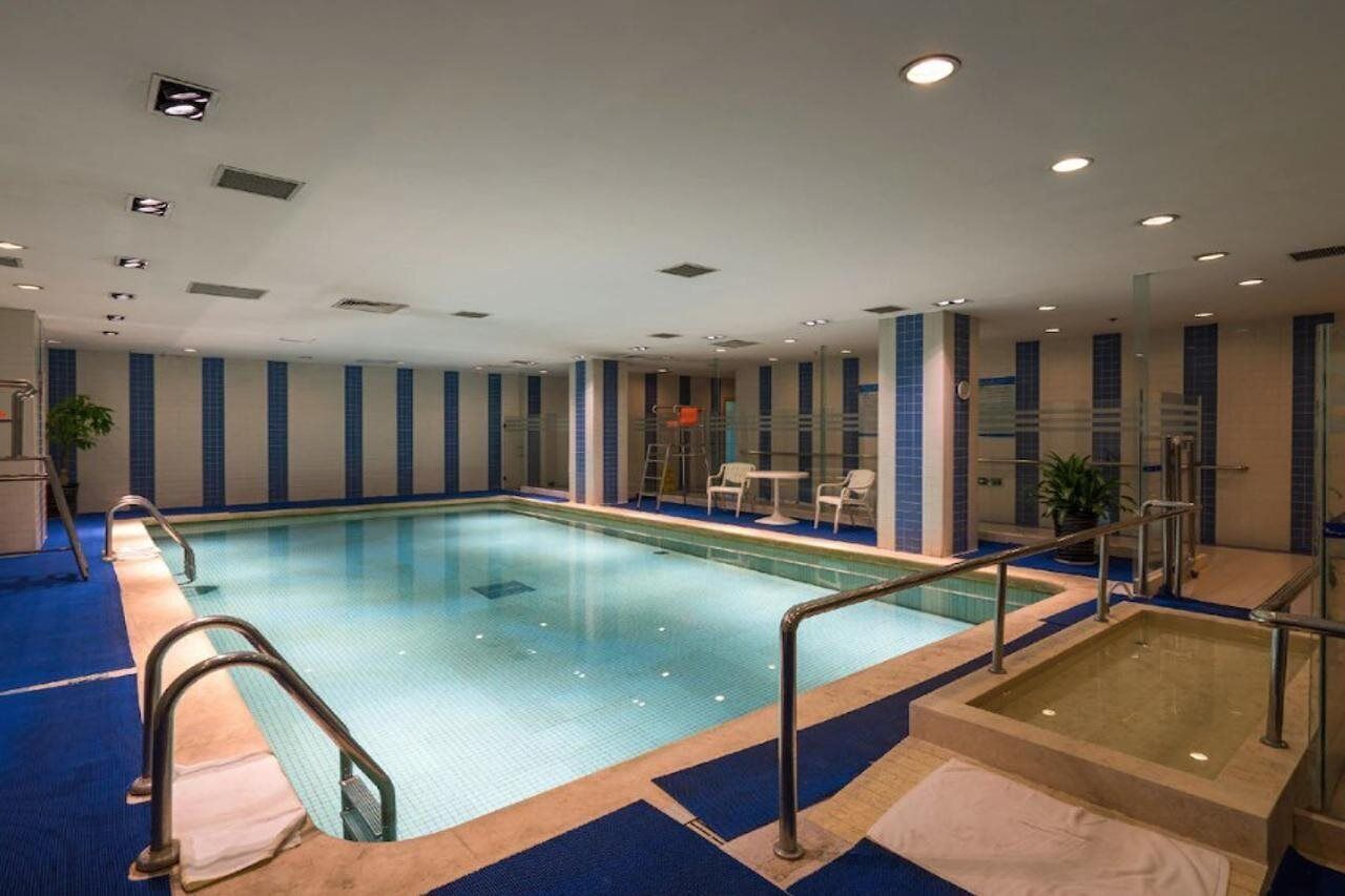 Indoor pool, outdoor pool