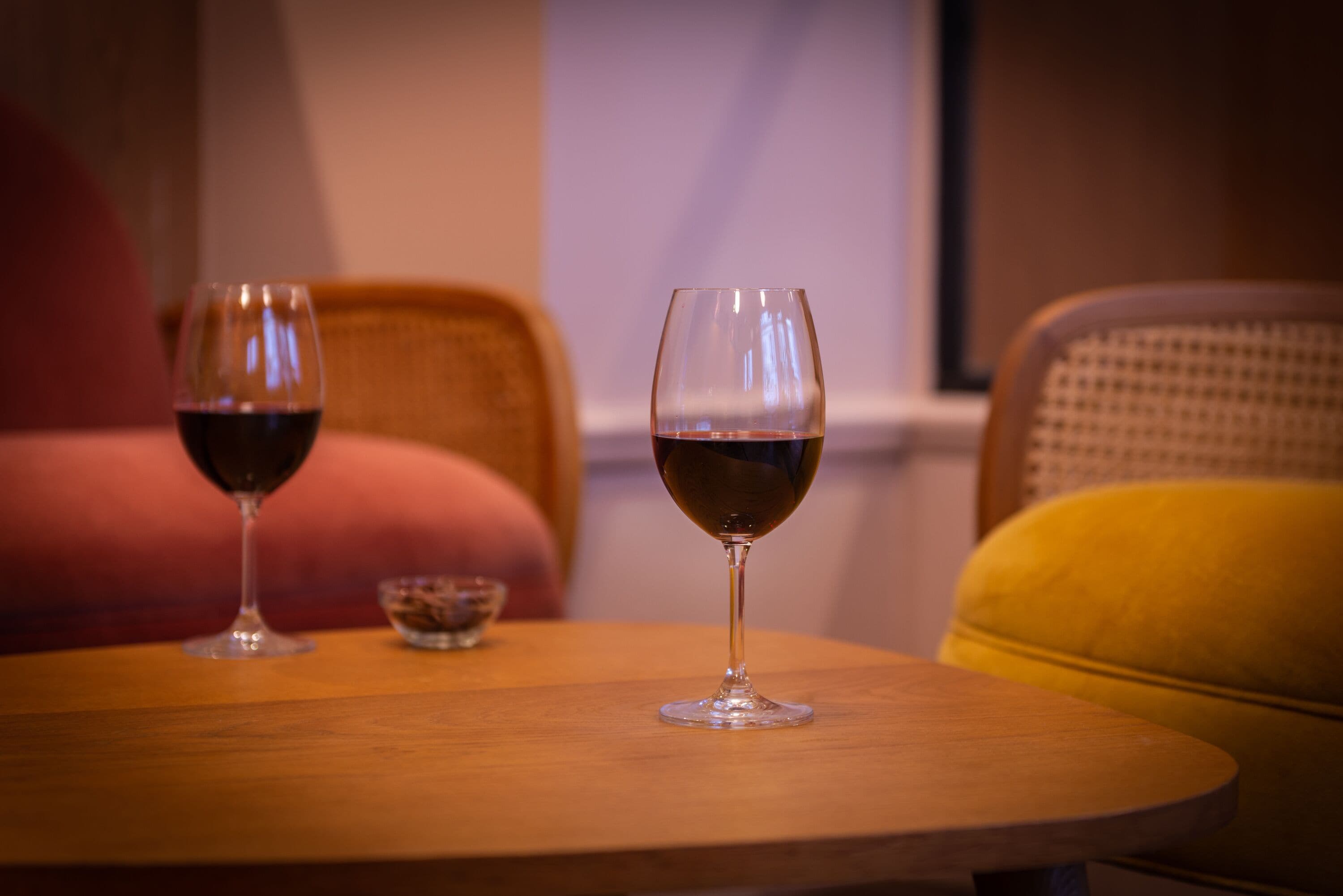 43-cm tv with satellite channels, offices