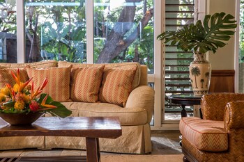 Hotel entrance and lobby at Aston Mahana at Kaanapali