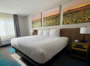 Standard Room, 1 King Bed | Pillowtop beds, desk, blackout drapes, WiFi (free) - Days Inn by Wyndham Wall (Wall)