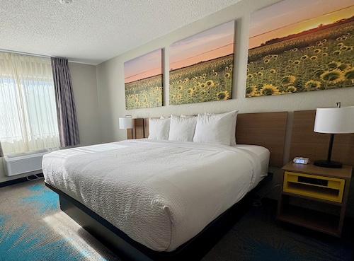 Days Inn by Wyndham Wall