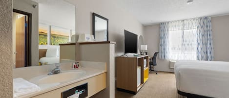 Pillow-top beds, desk, blackout curtains, free WiFi