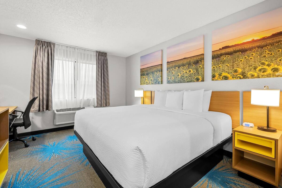 Pillow-top beds, desk, blackout curtains, free WiFi