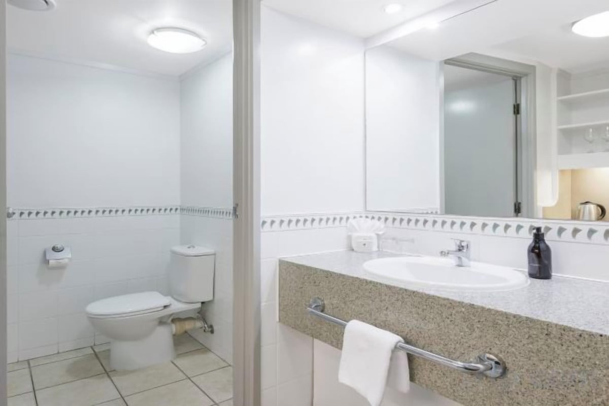 Baño | Amenidades de baño gratuitas, secadora de cabello, toallas