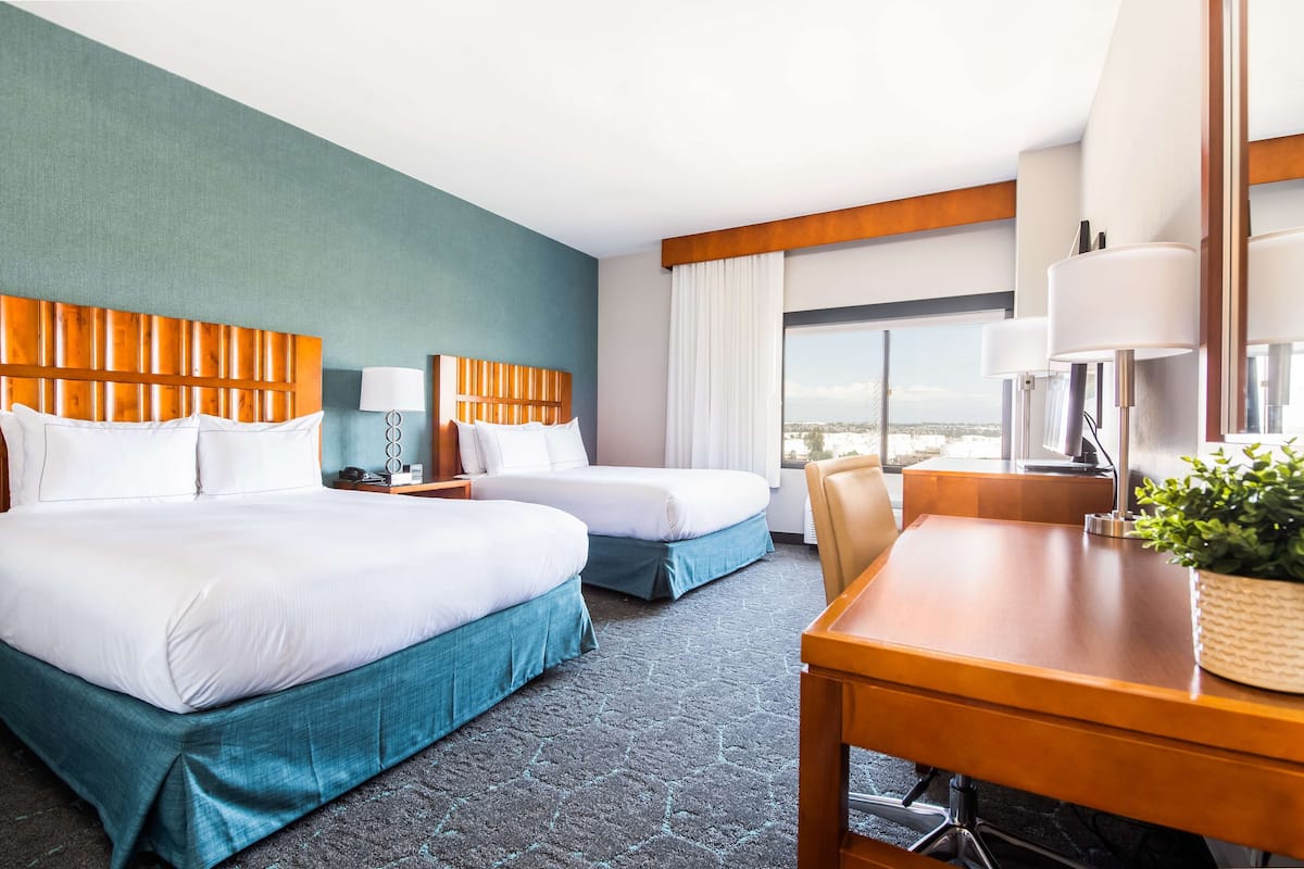 hypo-allergenic bedding, in-room safe, desk, iron/ironing board