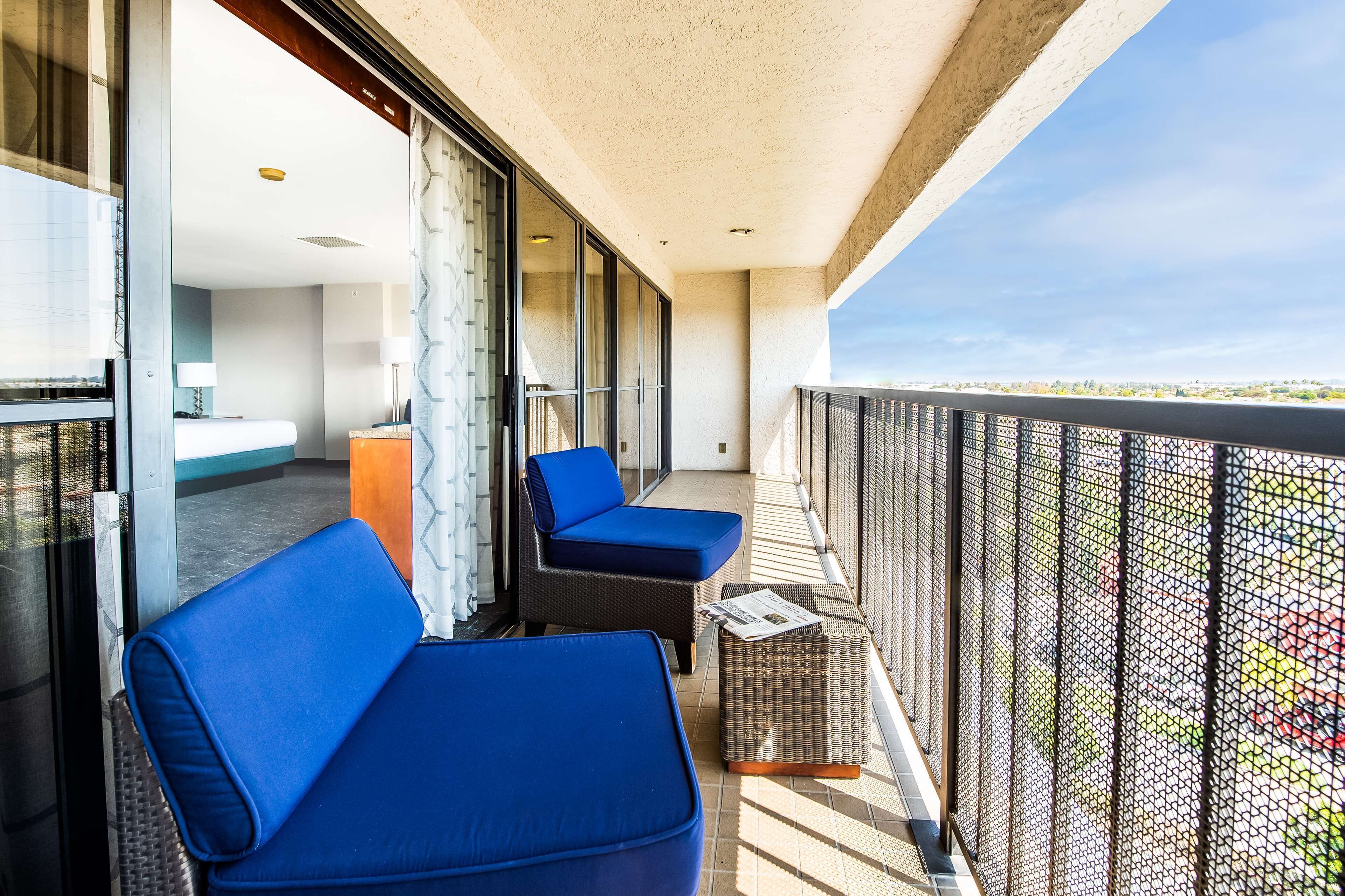 Executive Suite, 1 King Bed, Non Smoking, Balcony | View from room