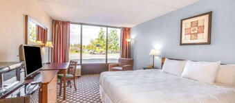 Days Inn by Wyndham Syracuse