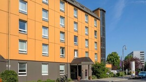 Unclassified image, 5 of 72, button - Sunday Hotel Berlin City West (Berlin)