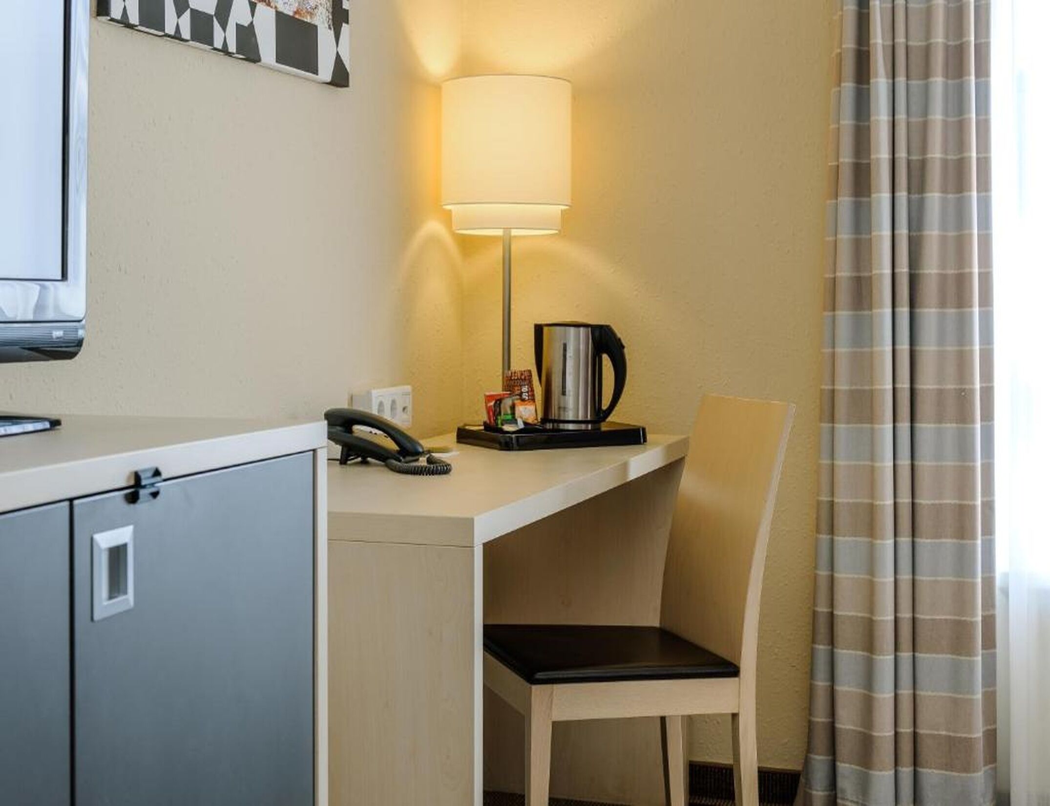Junior-Suite | Minibar, Zimmersafe, Schreibtisch, schallisolierte Zimmer