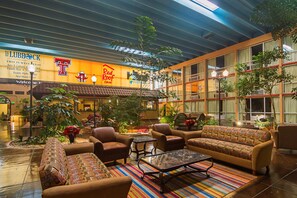 Lobby lounge